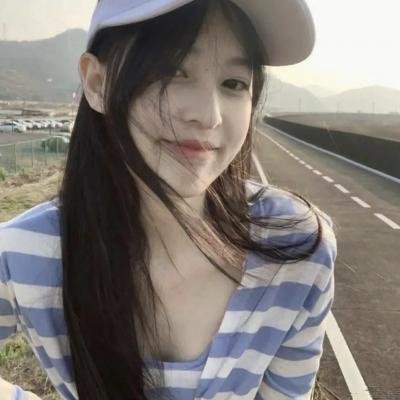 女仆的露天咖啡厅